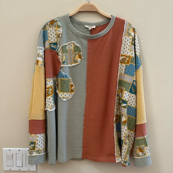 Easel NWT Daisy Thermal Top Small Oversized Sage Green Rust Long Sleeves - Picture 3 of 4